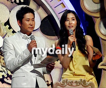 Lee Da Hae nổi bật trong đêm trao giải KMMF - 5