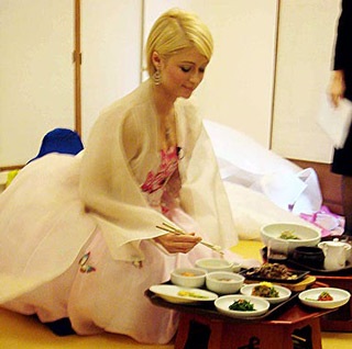 Paris Hilton với những ngày khó quên tại Hàn Quốc - 5