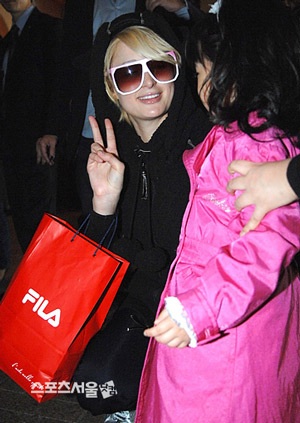 Paris Hilton với những ngày khó quên tại Hàn Quốc - 18