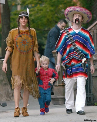 Thời trang của “sao” trong đêm Halloween - 7 Thời trang của “sao” trong đêm Halloween - 7