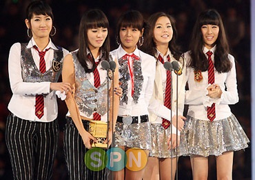 Lee Da Hae nổi bật trong đêm trao giải KMMF - 20