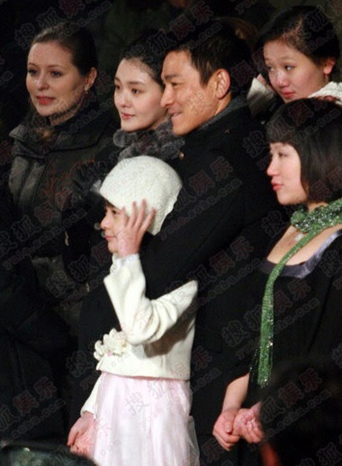 Từ Hy Viên “xao xuyến” khi đóng chung với Lưu Đức Hoa - 2 Từ Hy Viên “xao xuyến” khi đóng chung với Lưu Đức Hoa - 2