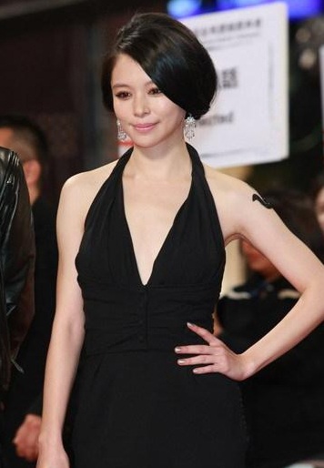 “Thống lĩnh” thắng lớn tại lễ trao giải Kim Mã - 24