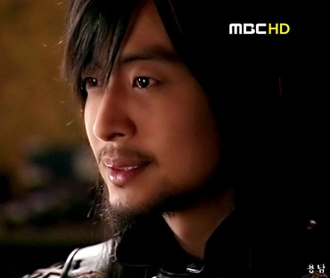 "Bạch mã hoàng tử" Bae Yong Joon đã xuất viện - 5 "Bạch mã hoàng tử" Bae Yong Joon đã xuất viện - 5