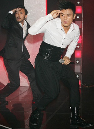 Park Jin Young lại khiến các fan “sốc” - 12