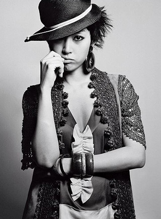 Song Yun Ah chuyển nghề vũ công? - 6 Song Yun Ah chuyển nghề vũ công? - 6