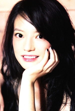 Triệu Vy không “núp bóng” Lý Tuyền - 1 Triệu Vy không “núp bóng” Lý Tuyền - 1