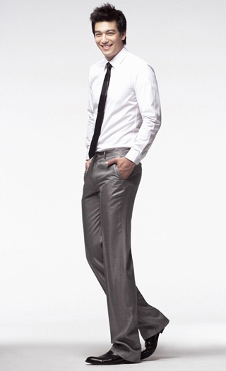 Dennis Oh quyến rũ với trang phục của The Class - 15