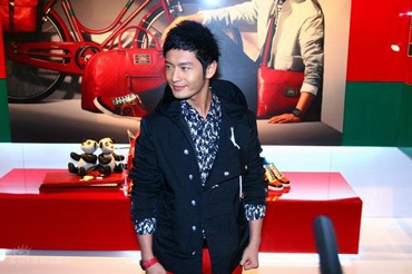 Huỳnh Hiểu Minh: Gương mặt châu Á đầu tiên của Gucci - 4