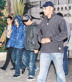 Trần Quán Hy bị thẩm vấn tại sở cảnh sát 10 tiếng đồng hồ - 1