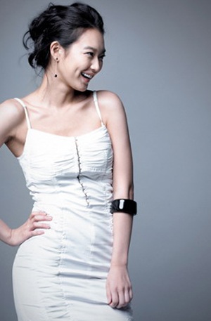 Shin Min Ah “thèm” một vai diễn xấu! - 2