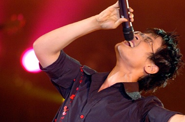 Làn sóng mới trong showbiz Việt - 1