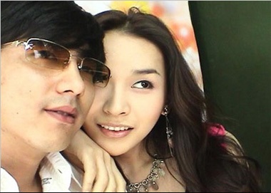 Harisu: "Tôi là người đàn bà hạnh phúc"  - 1