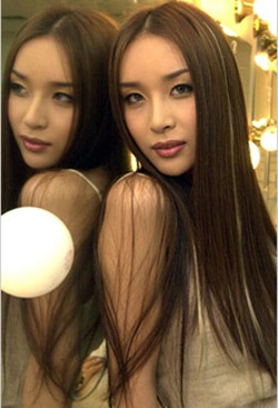 Harisu: "Tôi là người đàn bà hạnh phúc"  - 2