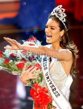 Hoa hậu Hoàn vũ 2006: Sinh ra để đăng quang - 2
