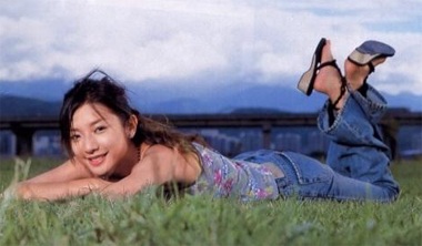 Tro xương của Hứa Vỹ Luân được giữ lại làm bảo thạch - 8