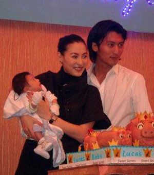 Mẹ chồng Trương Bá Chi “nổi giận” với giới truyền thông - 4 Mẹ chồng Trương Bá Chi “nổi giận” với giới truyền thông - 4