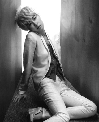 “Chân dài” Gong Hyo Jin “phá cách” trên Vogue - 7