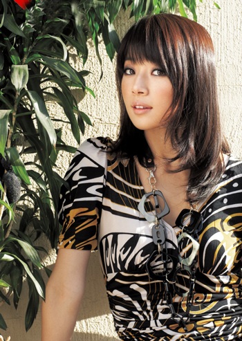 Duyên dáng và quyến rũ như Han Ji Hye - 18