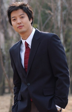 Lee Dong Gun quá đau đớn trước cái chết của em trai - 4 Lee Dong Gun quá đau đớn trước cái chết của em trai - 4