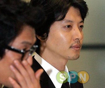 Han Ji Hye bật khóc khi gặp Lee Dong Gun - 2 Han Ji Hye bật khóc khi gặp Lee Dong Gun - 2