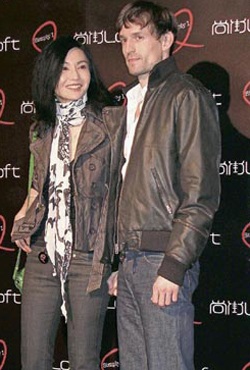 Trương Mạn Ngọc yêu đời vì… yêu người! - 2