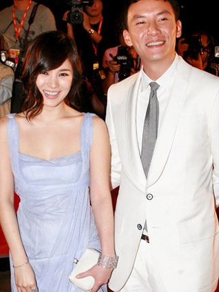 Song Hye Kyo toả sáng trong LHP châu Á lần thứ 2 - 3 Song Hye Kyo toả sáng trong LHP châu Á lần thứ 2 - 3