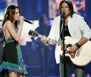 Giải thưởng âm nhạc CMT 2008 tôn vinh những gương mặt mới - 9 Giải thưởng âm nhạc CMT 2008 tôn vinh những gương mặt mới - 9