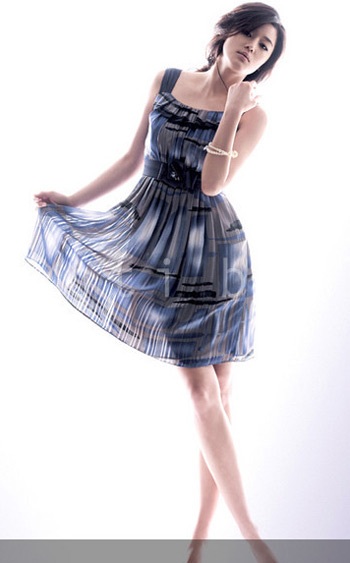 Choáng ngợp hình quảng cáo của “Cô nàng ngổ ngáo” - 11