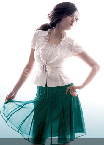 Choáng ngợp hình quảng cáo của “Cô nàng ngổ ngáo” - 13