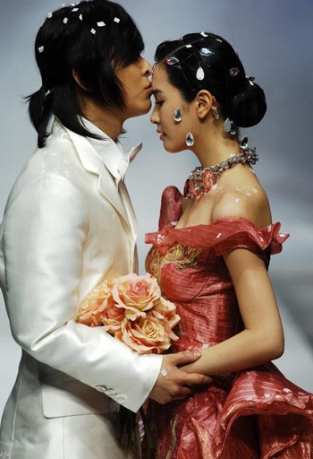 Lee Dae Hee tỏa sáng trong buổi trình diễn của Andre Kim - 14 Lee Dae Hee tỏa sáng trong buổi trình diễn của Andre Kim - 14