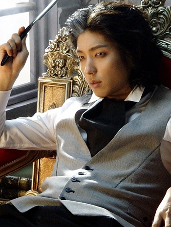 “Mỹ nam” Lee Jun Ki ra mắt bộ ảnh đặc biệt - 5