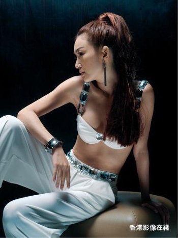 25 bức hình đẹp của người đẹp U40 Ôn Bích Hà - 12