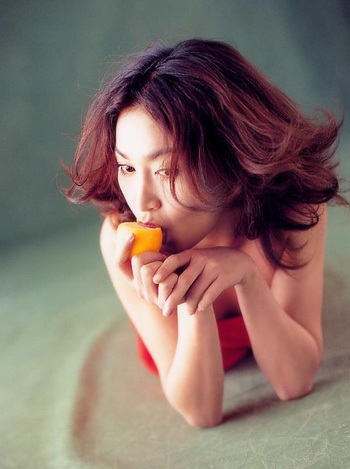 25 bức hình đẹp của người đẹp U40 Ôn Bích Hà - 13