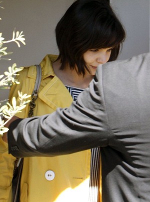 Katie Holmes mệt mỏi quá mức vì chồng? - 1 Katie Holmes mệt mỏi quá mức vì chồng? - 1