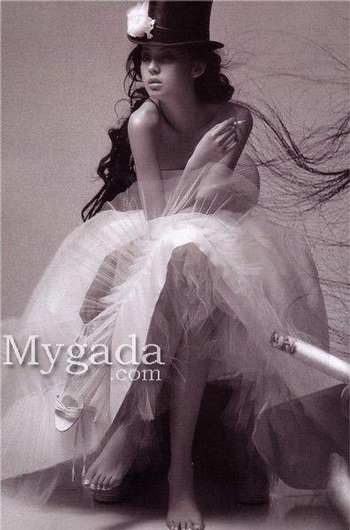 Những tấm hình gợi cảm của Hoa hậu thế giới 2007 - 4