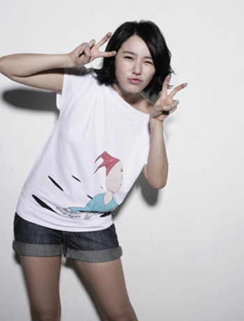 Yoon Eun Hye xinh đẹp trong bộ sưu tập hè Basic House - 10 Yoon Eun Hye xinh đẹp trong bộ sưu tập hè Basic House - 10