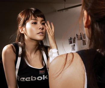 Ivy ấn tượng trong mẫu quảng cáo mới của Reebok - 3