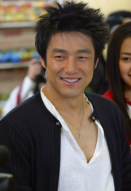 Jung Ryeo Won "rơi" vào mối tình tay ba - 3 Jung Ryeo Won "rơi" vào mối tình tay ba - 3