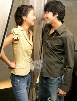 Lee Dong Gun ca tụng bạn gái - 1