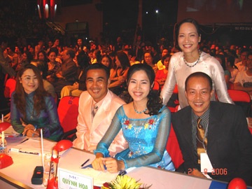 MC Quỳnh Hoa: "Gia đình là quan trọng nhất" - 1