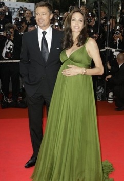 Ngày thứ hai sôi động của LHP Cannes lần thứ 61 - 15