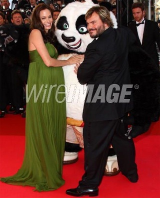 Ngày thứ hai sôi động của LHP Cannes lần thứ 61 - 18