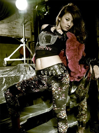 Lee Hyori: “Tôi không phẫu thuật thẩm mỹ” - 24