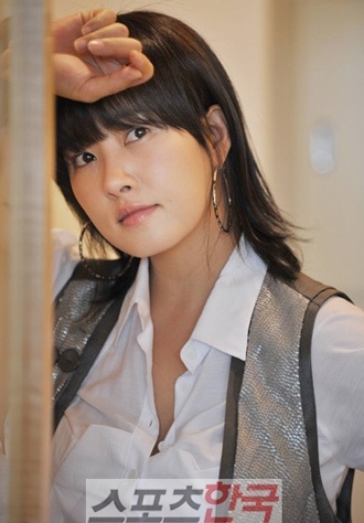Gặp lại "nàng Kim Sam Soon" Kim Sun Ah - 22