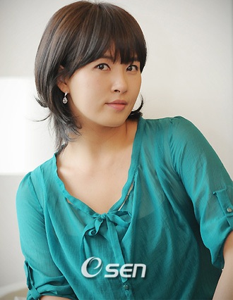 Gặp lại "nàng Kim Sam Soon" Kim Sun Ah - 25