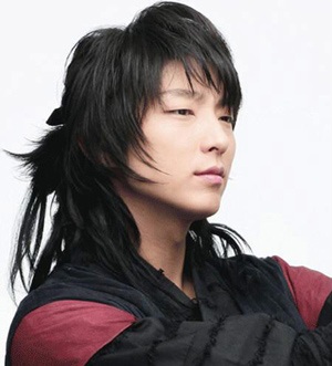 Ra mắt đoàn làm phim “Nhất Chi Mai” của Lee Jun Ki - 1 Ra mắt đoàn làm phim “Nhất Chi Mai” của Lee Jun Ki - 1
