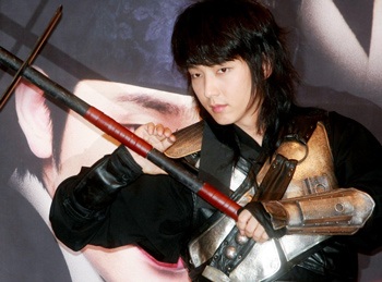 Ra mắt đoàn làm phim “Nhất Chi Mai” của Lee Jun Ki - 2 Ra mắt đoàn làm phim “Nhất Chi Mai” của Lee Jun Ki - 2