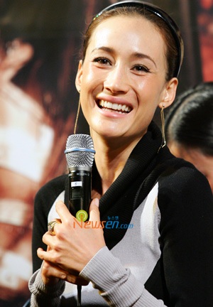 Ảnh “nóng” của Maggie Q lại lên mạng - 5
