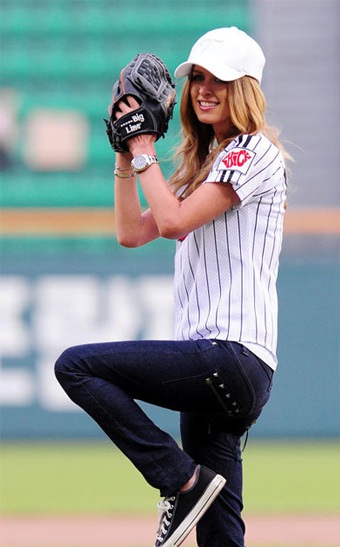 Nicky Hilton “lấy lòng” người dân xứ kim chi - 8